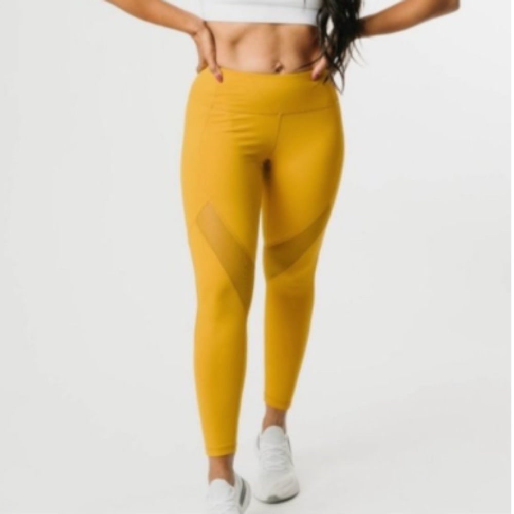 Zyia Active Womens Size Small (4) Mustard Yellow Crop Leggings Nylon